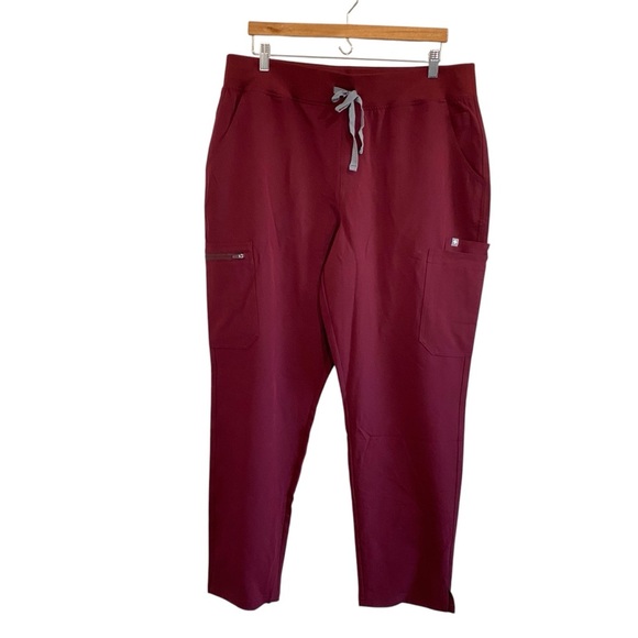 FIGS High Waisted Yola Scrub Pants 2XL‎ Burgundy NWT High Rise Straight Leg - Picture 1 of 12